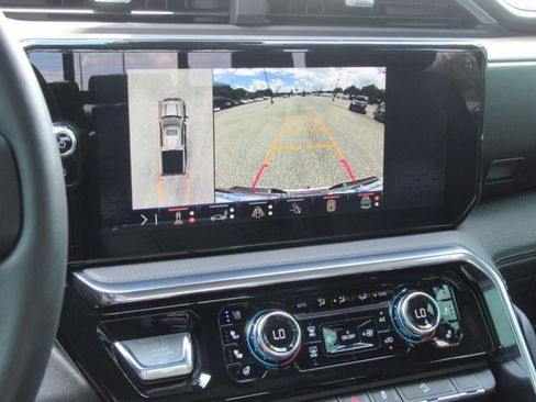 Used 2026 GMC Sierra 1500 Denali AWD/4WD image 32