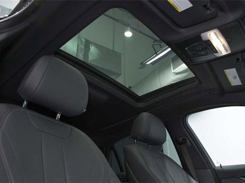 Used 2019 BMW X6 sDrive35i w/ Convenience Package image 13