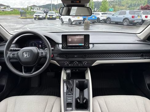 Used 2024 Honda Accord LX image 11