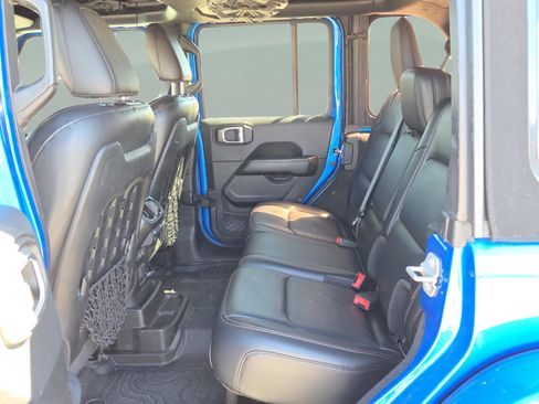 Used 2021 Jeep Wrangler Unlimited Rubicon w/ Dual Top Group image 16