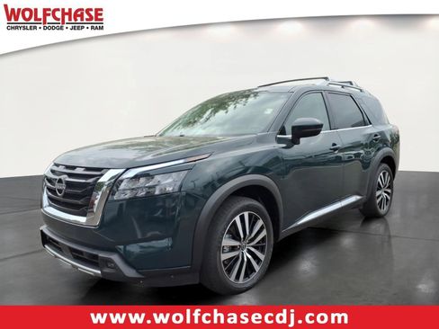 Used 2023 Nissan Pathfinder Platinum AWD/4WD image 1