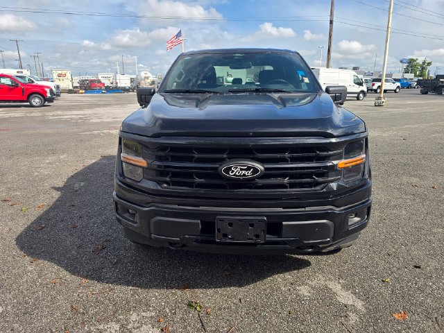 Used 2024 Ford F150 XLT w/ XLT Black Appearance Package AWD/4WD image 10