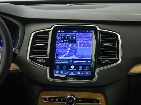 Certified 2024 Volvo XC90 B6 Plus w/ Protection Package Premier AWD/4WD image 14