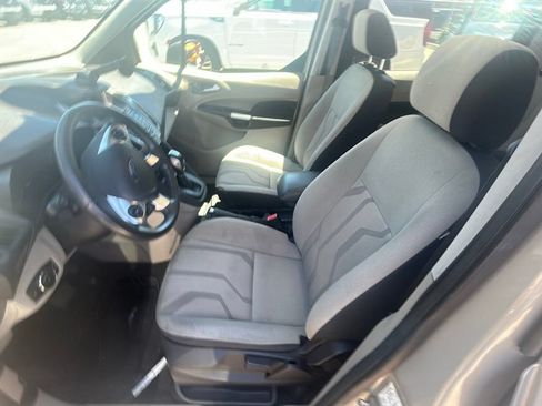Used 2016 Ford Transit Connect XLT FWD image 3