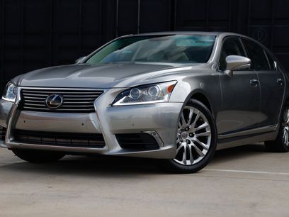 Used 2016 Lexus LS 460 w/ Comfort Package