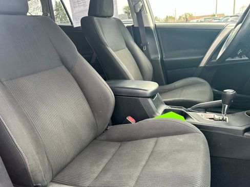 Used 2014 Toyota RAV4 XLE image 23