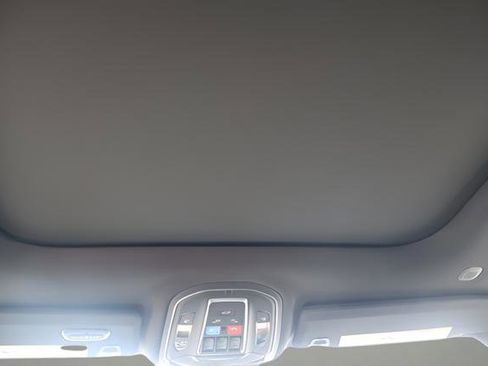New 2026 Jeep Grand Cherokee L Limited AWD/4WD image 17