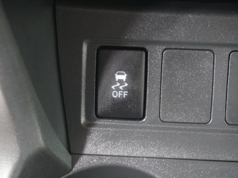 Used 2012 Toyota RAV4 FWD w/ Value Pkg image 18