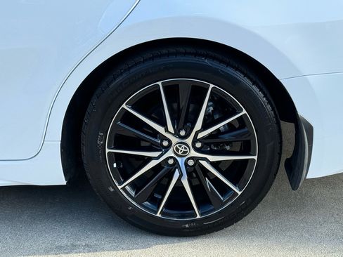 Used 2024 Toyota Camry SE image 32