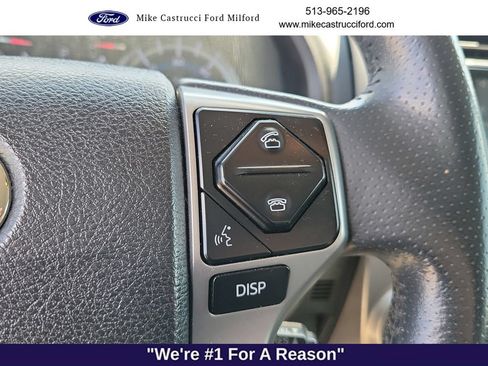 Used 2018 Toyota 4Runner SR5 AWD/4WD image 19