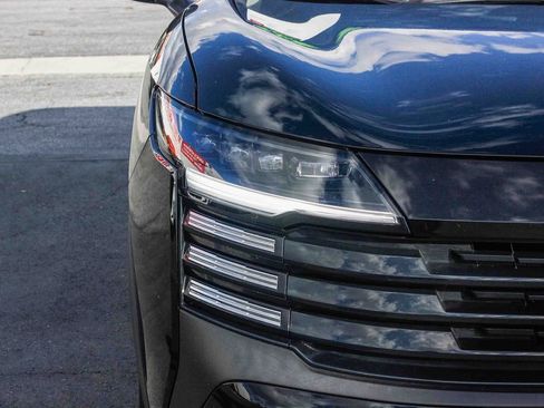 Certified 2025 Nissan Kicks S image 5