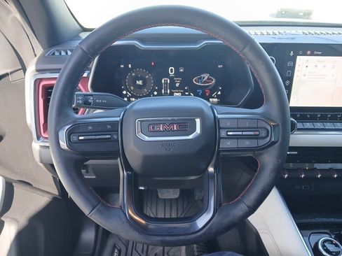 Used 2023 GMC Canyon AT4X image 31