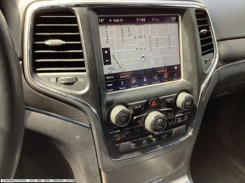 Used 2018 Jeep Grand Cherokee Limited w/ Luxury Group II image 9