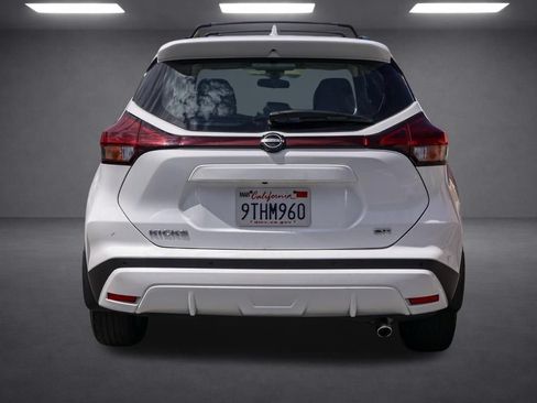 Used 2024 Nissan Kicks SR w/ SR Premium Package FWD image 5