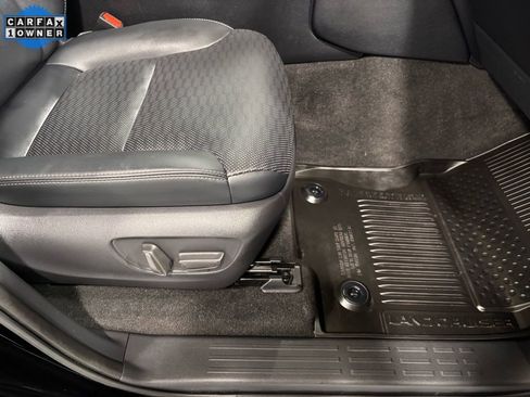 Used 2024 Toyota Land Cruiser w/ Premium Package image 17