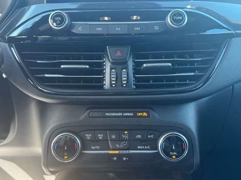 Used 2024 Ford Escape ST-Line image 13