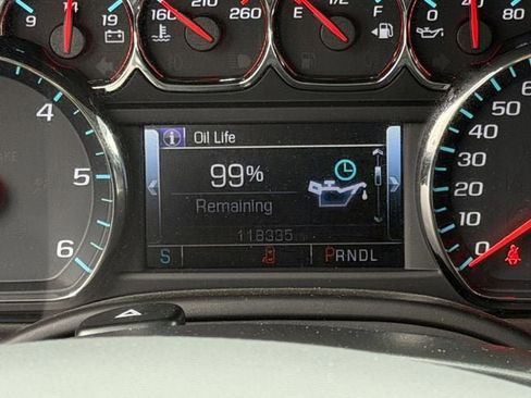 Used 2017 GMC Yukon SLE w/ SLE Value Package image 16