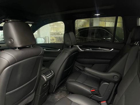 Certified 2023 Cadillac XT6 Premium Luxury w/ Technology Package image 6