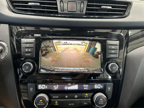 Used 2020 Nissan Rogue Sport SV FWD image 25