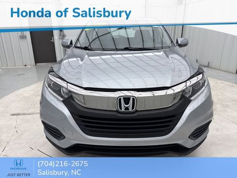 Certified 2022 Honda HR-V LX image 2