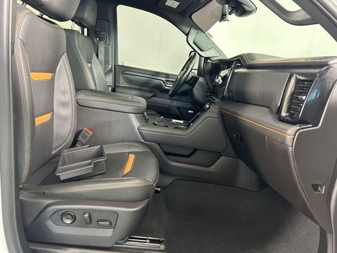 Used 2025 GMC Sierra 2500 AT4 w/ AT4 Premium Plus Package AWD/4WD image 28
