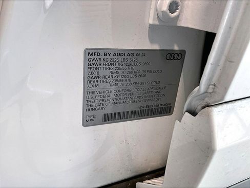 Used 2024 Audi Q3 2.0T Premium Plus w/ Premium Plus Package image 29