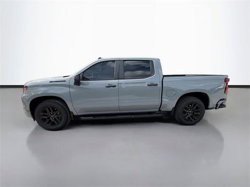 Used 2024 Chevrolet Silverado 1500 Custom image 3