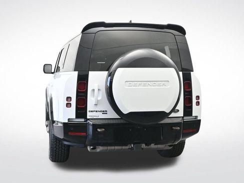 Used 2023 Land Rover Defender 130 X-Dynamic SE AWD/4WD image 8