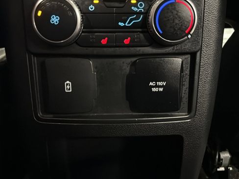 Used 2021 Ford Explorer Limited w/ Equipment Group 301A AWD/4WD image 26
