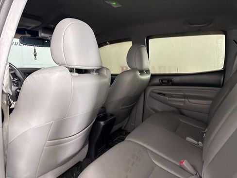 Used 2014 Toyota Tacoma 4x4 Double Cab image 14