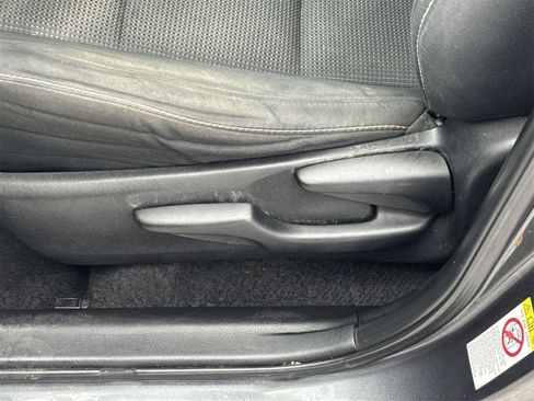 Used 2018 Toyota RAV4 XLE image 12