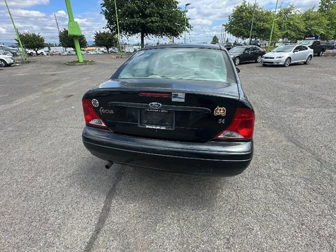 Used 2001 Ford Focus SE image 4