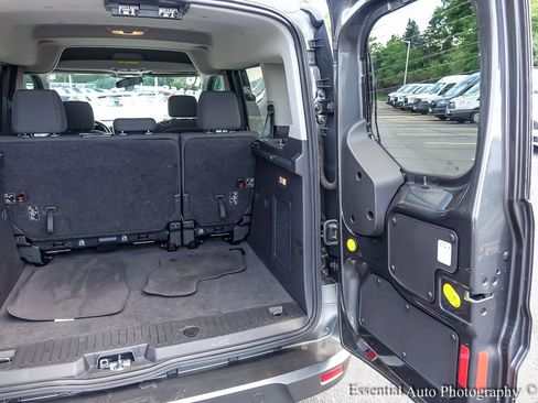 Used 2016 Ford Transit Connect XLT image 21