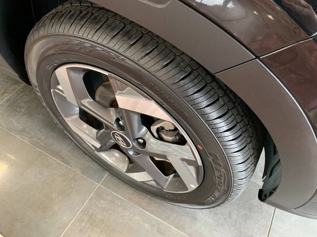 Certified 2026 Hyundai Venue SEL FWD image 9