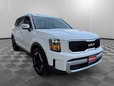 Certified 2024 Kia Telluride EX AWD/4WD image 4