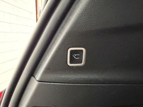 Used 2025 Chrysler Pacifica Select FWD image 35
