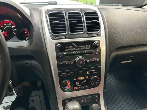 Used 2012 GMC Acadia SLT AWD/4WD image 16