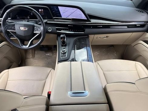 Used 2023 Cadillac Escalade Premium Luxury w/ Performance Package AWD/4WD image 18