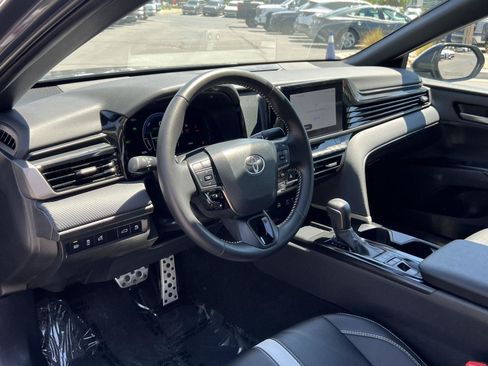 Used 2026 Toyota Camry SE FWD image 28