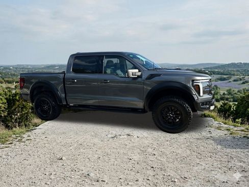 Used 2025 Ford F150 Raptor image 14
