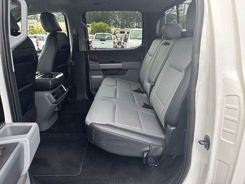 Used 2022 Ford F150 Lariat AWD/4WD image 29