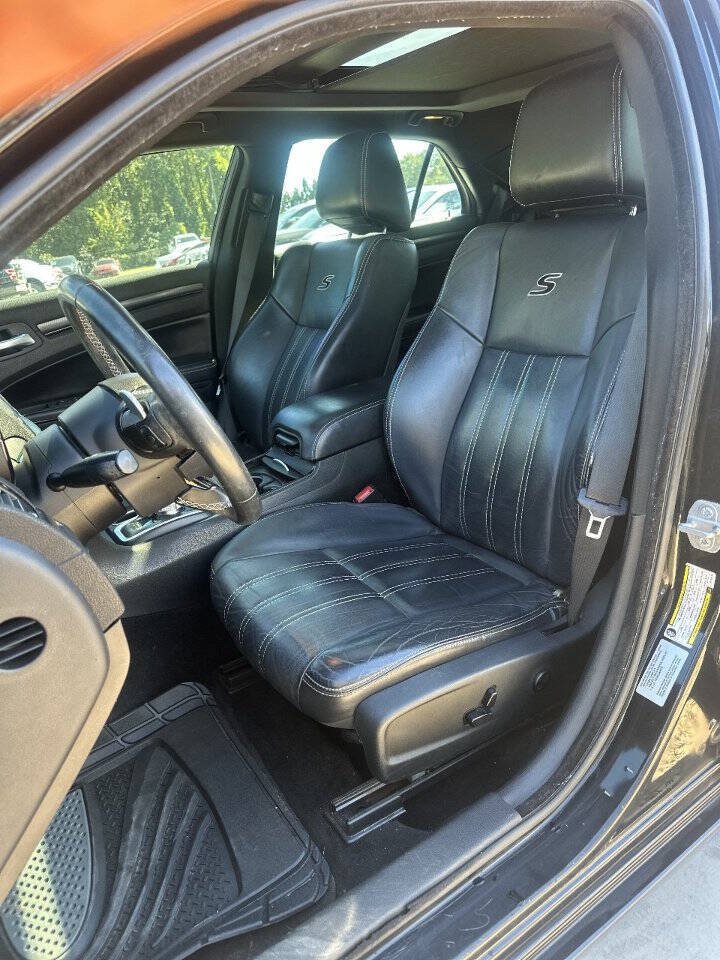Used 2015 Chrysler 300 S w/ 300S Premium Group AWD/4WD image 16