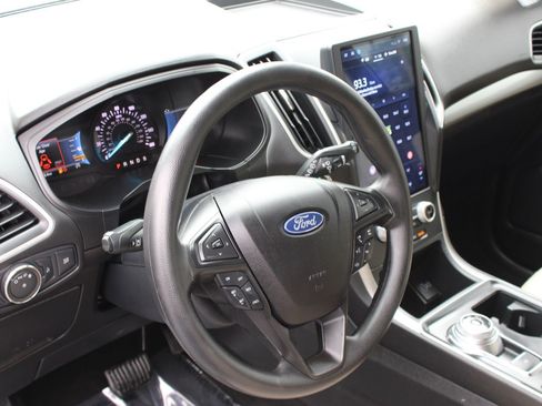 Used 2022 Ford Edge SE AWD/4WD image 10