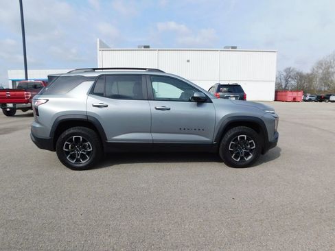 Used 2025 Chevrolet Equinox ACTIV w/ Safety and Technology Package image 2