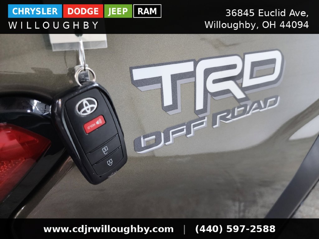 Used 2024 Toyota Tacoma TRD Off-Road AWD/4WD image 43