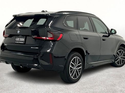 Used 2024 BMW X1 xDrive28i w/ M Sport Package image 2