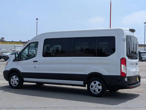 Used 2019 Ford Transit 350 XLT RWD image 5
