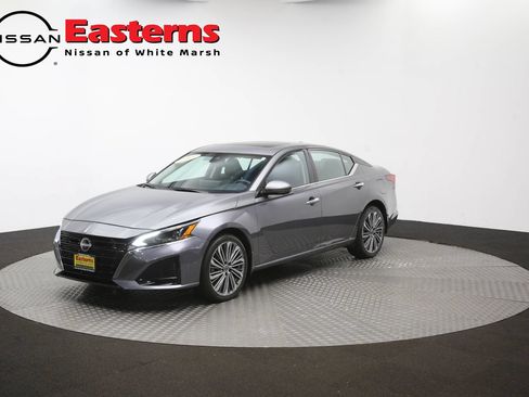 Used 2024 Nissan Altima 2.5 SL AWD/4WD image 55