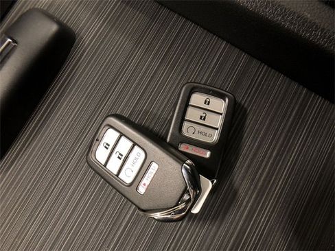 Used 2021 Honda Ridgeline Sport image 11