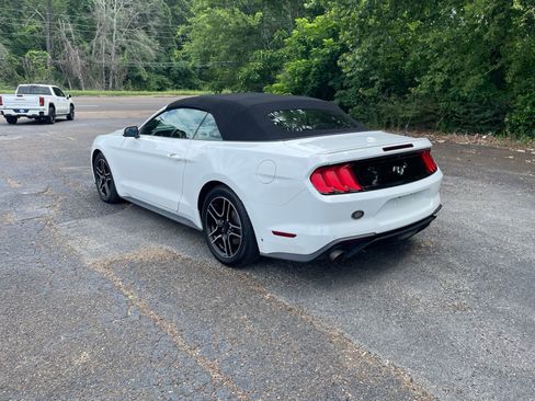 Used 2020 Ford Mustang Premium RWD image 3